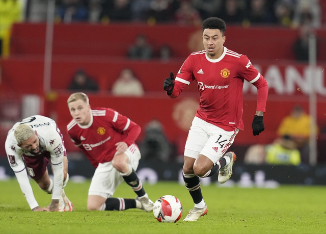 爱游戏APP- 足坛最新转会一览表 